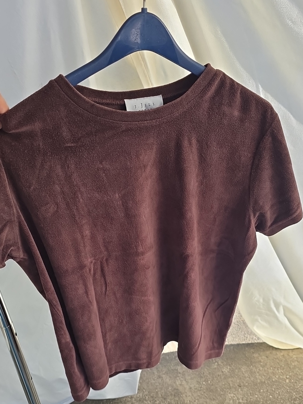 J. Jill Short Sleeve Velvet Tee in Deep Brown